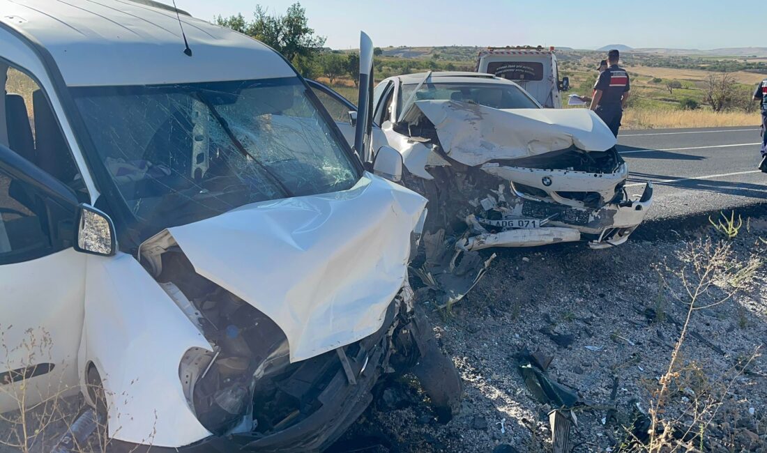 Mersin’den Kapadokya’yı gezmeye gelen turist kafilesi kazada yaralandı
Nevşehir’in Çardak Yolu