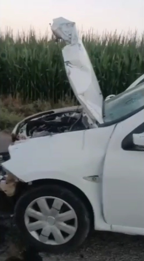 Şanlıurfa’nın Akçakale ilçesinde otomobil ile motosikletin çarpışması sonucu 14 yaşındaki