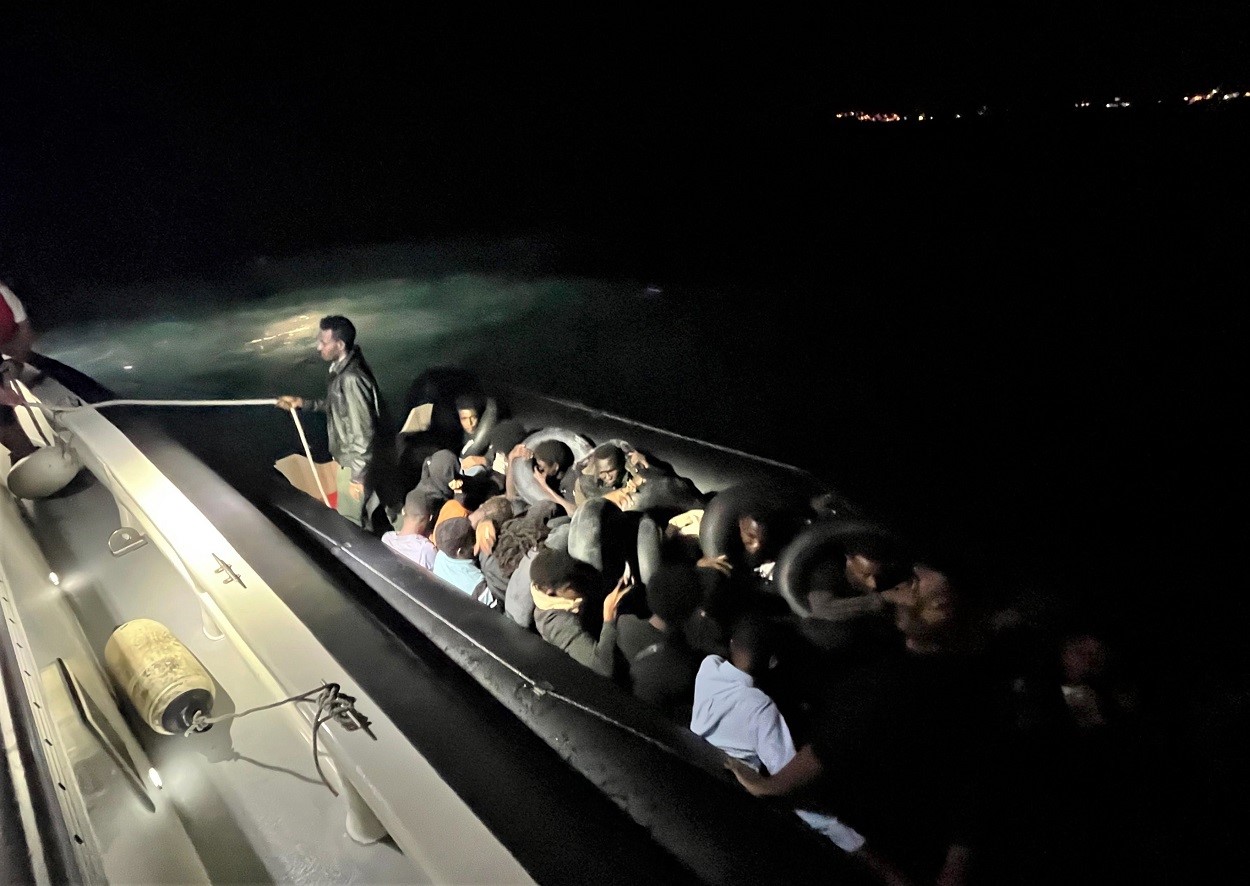  İzmir’de Sahil Güvenlik Komutanlığı ekipleri tarafından gerçekleştirilen 4 ayrı operasyonda,