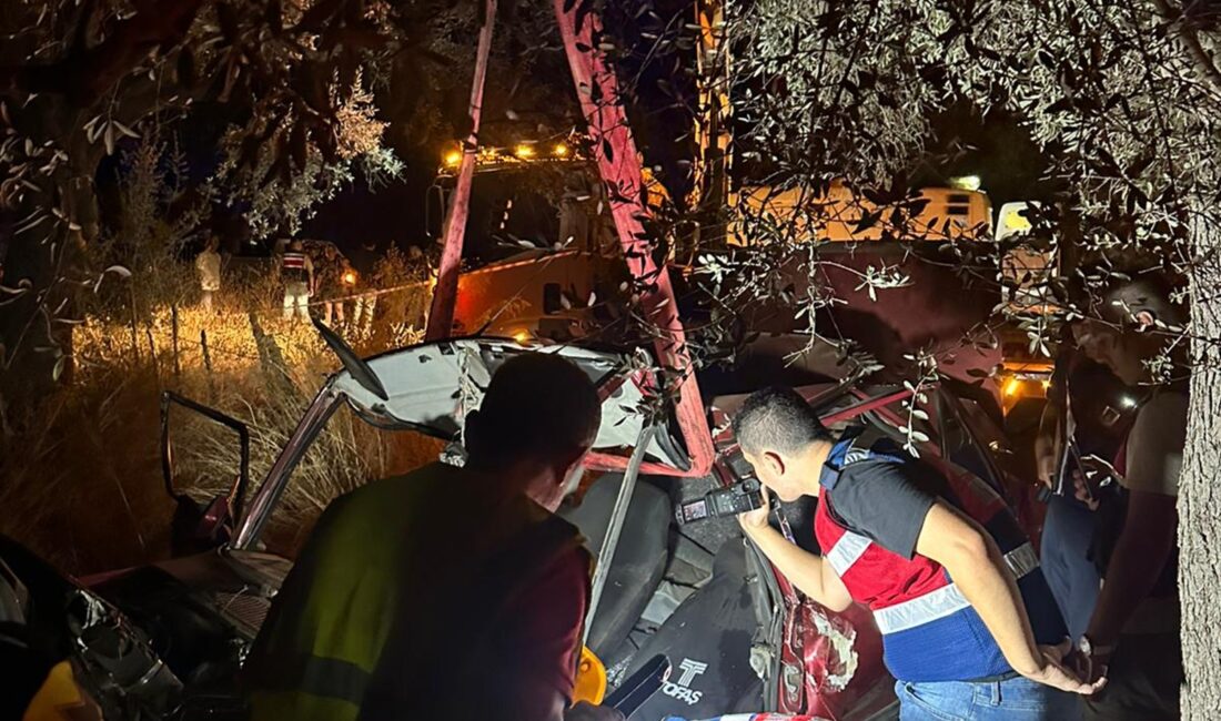 Muğla’nın Milas ilçesinde meydana gelen trafik kazasında, sürücüsünün direksiyon hakimiyetini