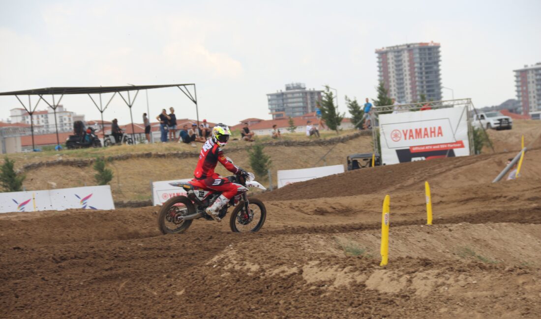 Dünya Motokros Şampiyonası MXGP’de sıralama yarışları başladı. 24 sporcunun katıldığı