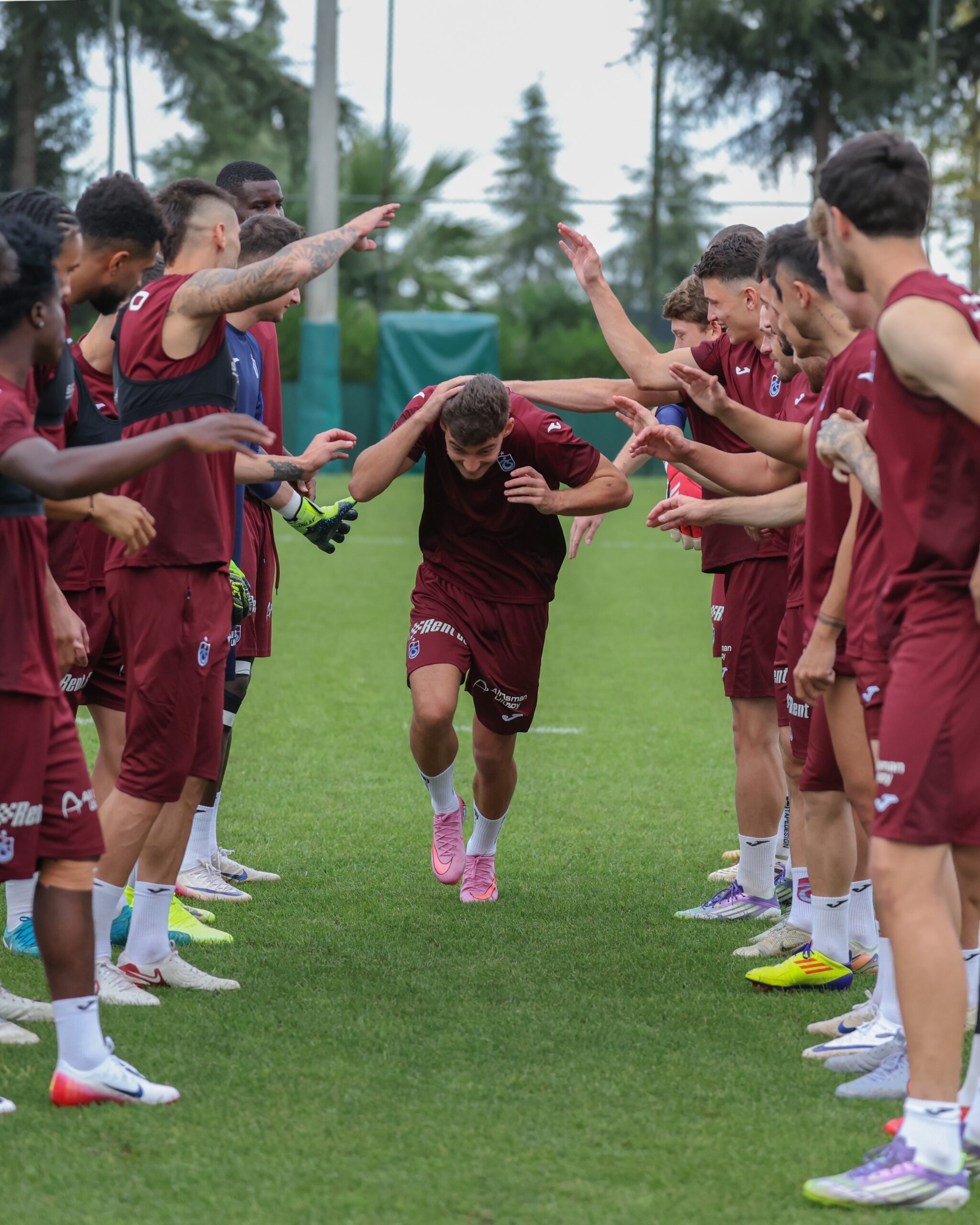 Trabzonspor, Trendyol Süper Lig’in 5. haftasında Fenerbahçe ile deplasmanda karşılaşacak.