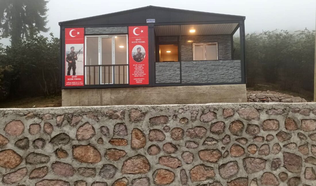 1996 yılında şehit olan Piyade Er Sezer Yüksel’in babası Hasan