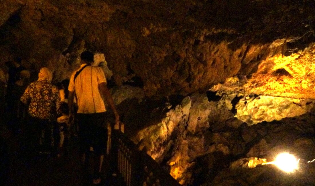 Burdur’da yer alan ve Türkiye’nin turizme açılan ilk mağarası olma