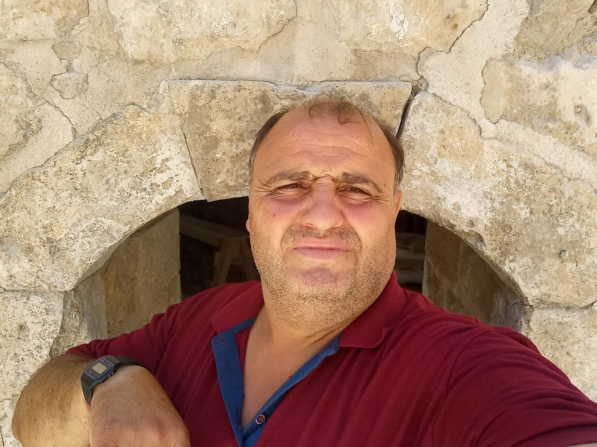 Aydın’ın Çine ilçesinde avlanmak için araziye çıkan bir kişi, fenalaşarak