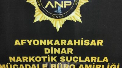 Afyonkarahisar’da polis tarafından gerçekleştirilen operasyonda uyuşturucu maddeler ile yakalanan 5