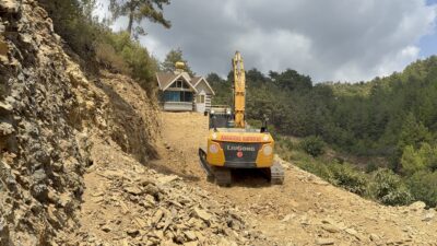 Antalya'nın Gazipaşa ilçesinde, orman arazisine inşa edildiği gerekçesiyle hakkında yıkım