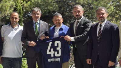 MHP Milletvekili Ahmet Erbaş, TFF 3. Lig temsilcisi Kütahyaspor’a 1