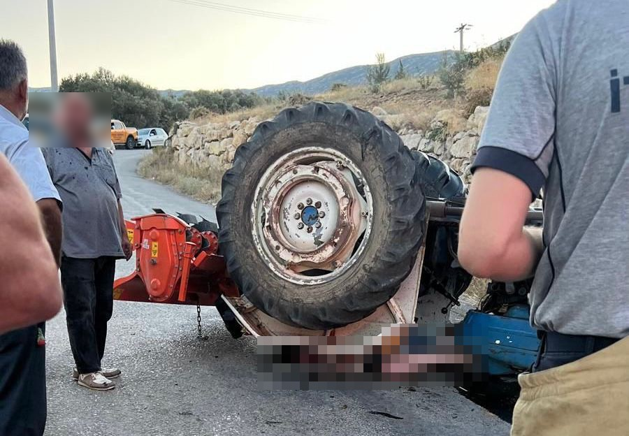 Karaburun’un Kösedere Mahallesi’nde meydana gelen traktör kazasında 36 yaşındaki Egemen