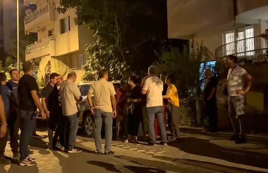 Balkondan Düşen Adam Hayatını Kaybetti Denizli’de 60 yaşındaki Murat Çetin, hava almak için çıktığı evinin