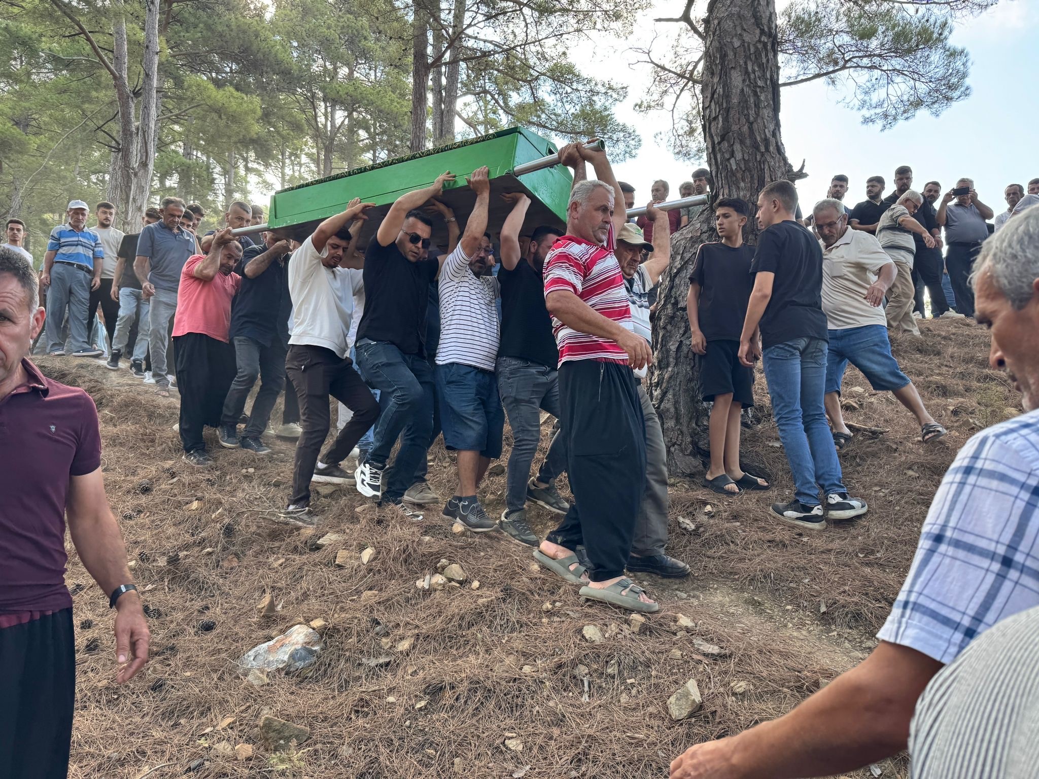 Antalya’nın Gazipaşa ilçesinde meydana gelen trafik kazasında yaşamını yitiren 17