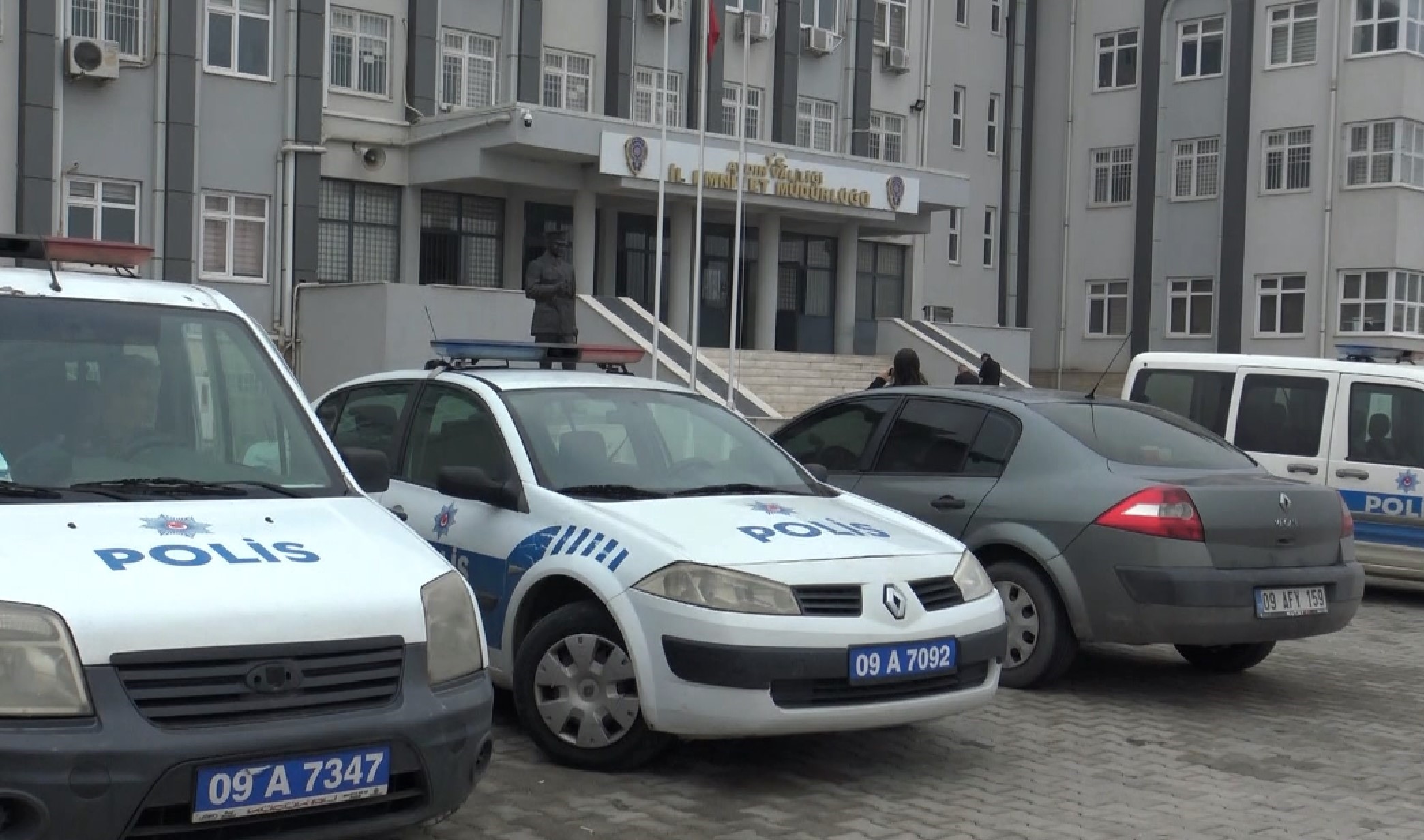 Aydın’ın Nazilli, İncirliova ve Didim ilçelerinde DEAŞ’a yönelik şafak operasyonu