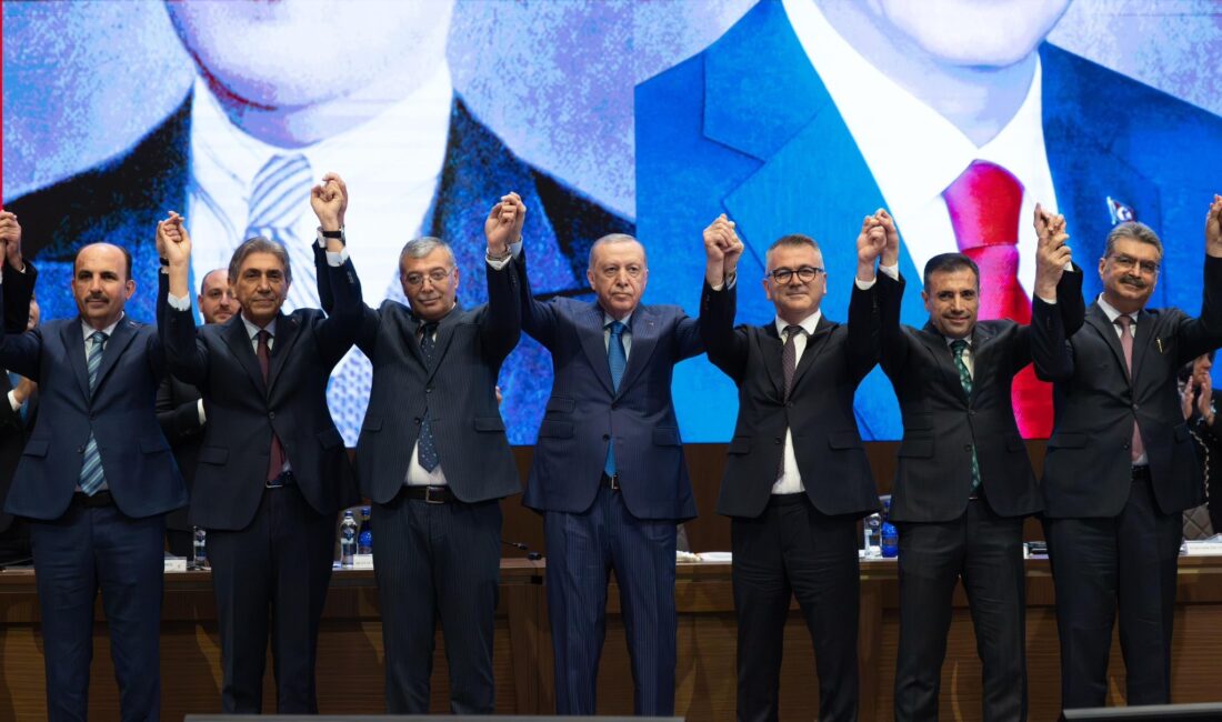 Cumhurbaşkanı ve AK Parti Genel Başkanı Recep Tayyip Erdoğan, partisinin