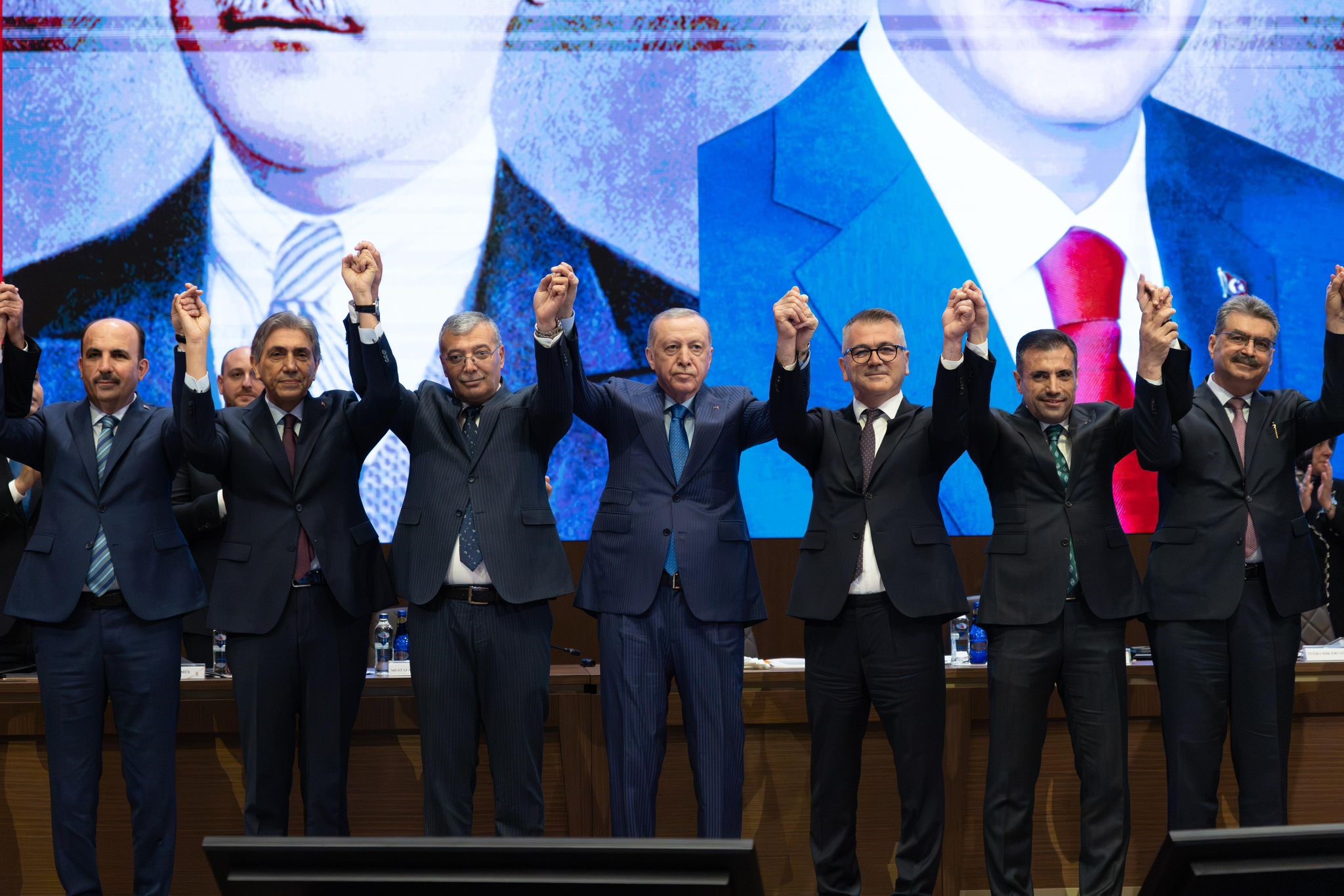 Cumhurbaşkanı ve AK Parti Genel Başkanı Recep Tayyip Erdoğan, partisinin