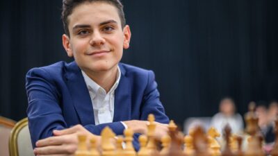 Özbekistan'ın Semerkant kentinde düzenlenen 2025 FIDE Grand Swiss Turnuvası'nda mücadele
