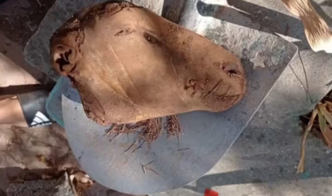 Diyarbakır’da 15 yıldır mezar taşı ustalığı yapan Barış Karabulut, kazı