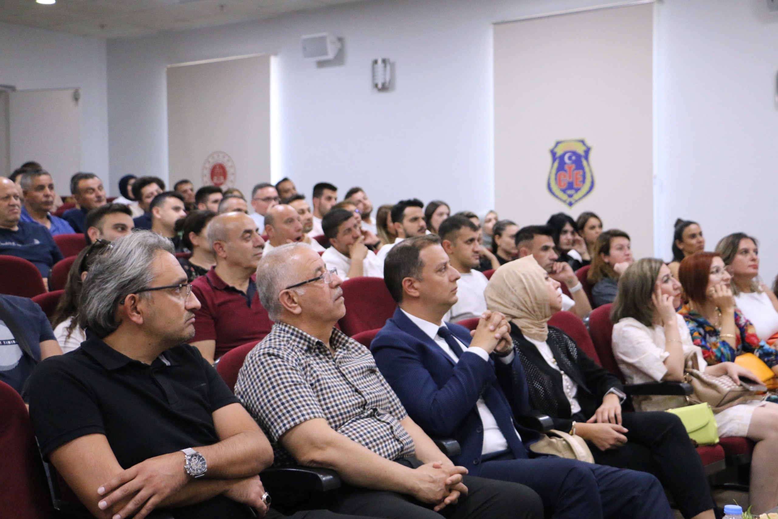 Ceza infaz kurumları ve tutuk evi personeline, ağır ruhsal hastalıklar