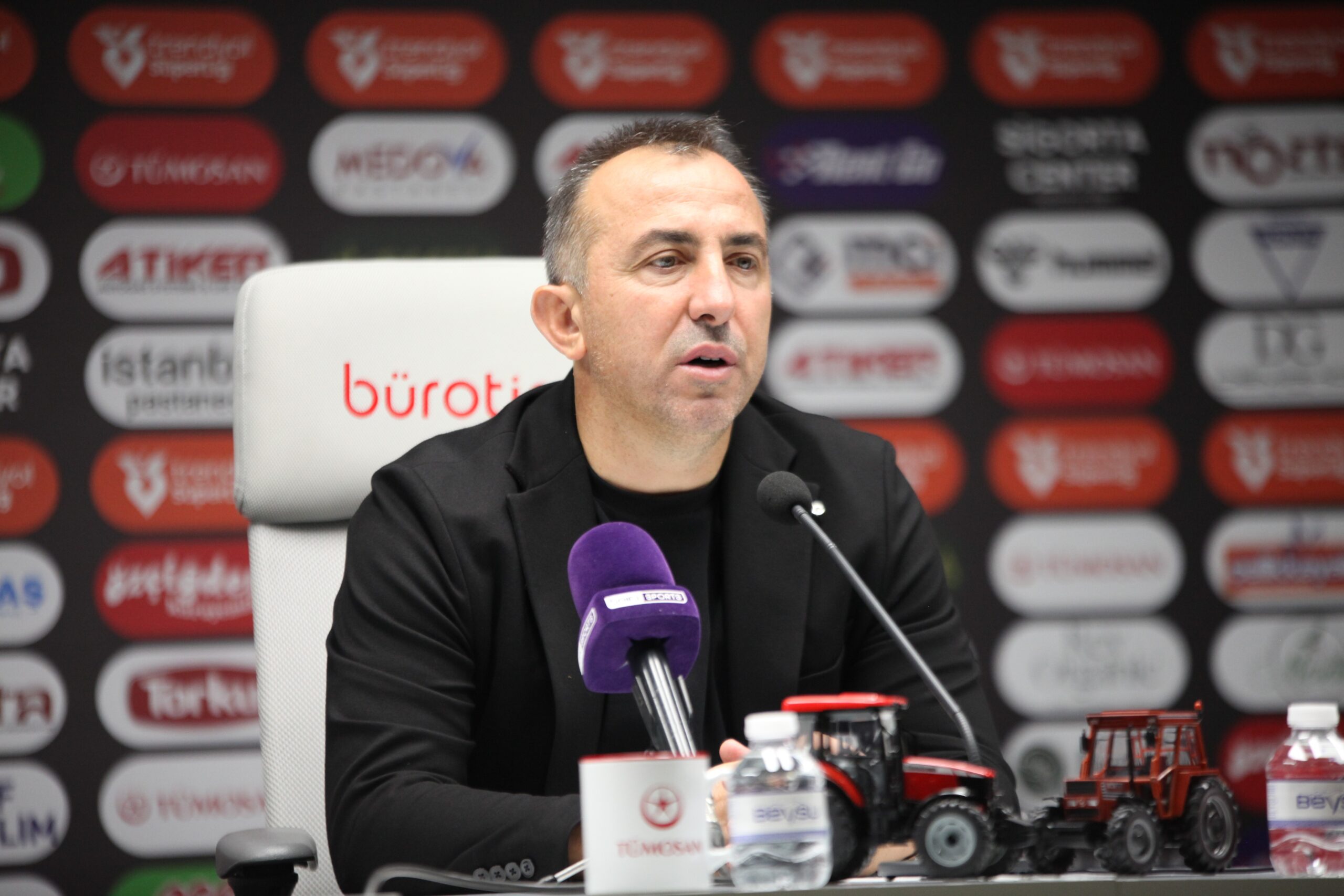 Recep Uçar: Futbolda Bu Kadar Bireysel Hata Yaparsanız Mağlubiyet Kaçınılmaz