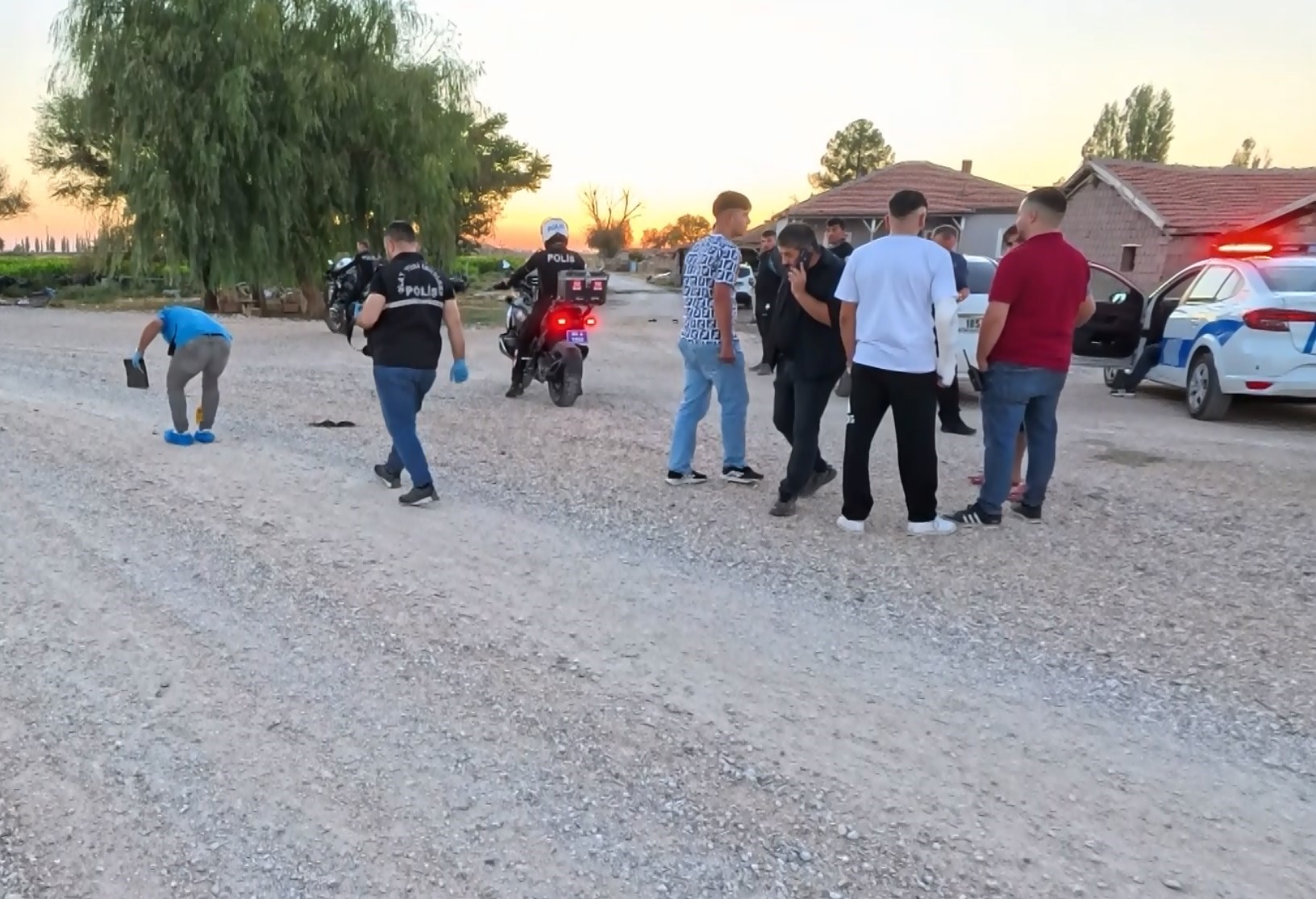İki grup arasında çıkan arsa anlaşmazlığı, tüfekli kavgaya dönüştü. Müstakil