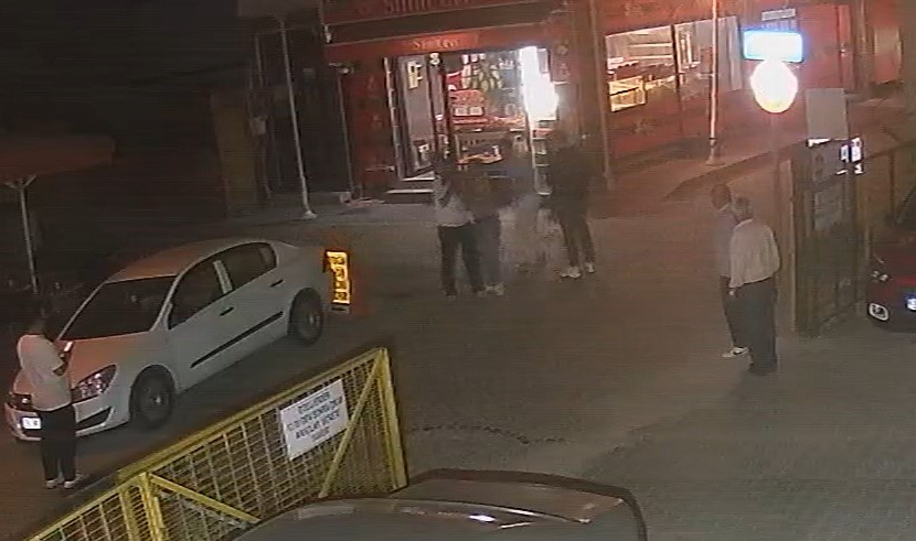 Eskişehir'in Odunpazarı ilçesinde bir grupla motosikletli sürücü arasında çıkan kavgada