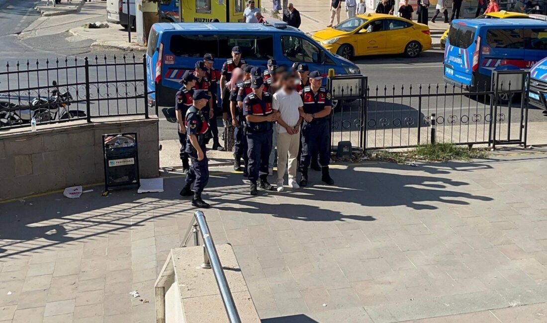 Tekirdağ'ın Çerkezköy ilçesinde, boş arazideki bir barakada silahla vurulmuş halde
