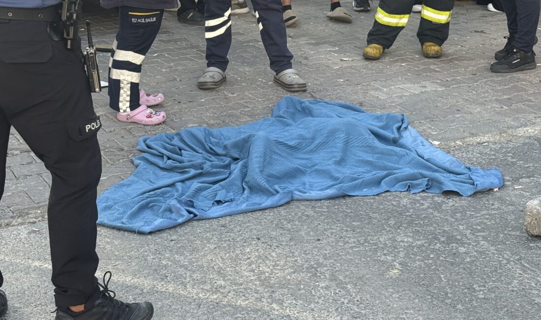 İstanbul'un Esenyurt ilçesinde, saat 17.00 sularında meydana gelen feci trafik