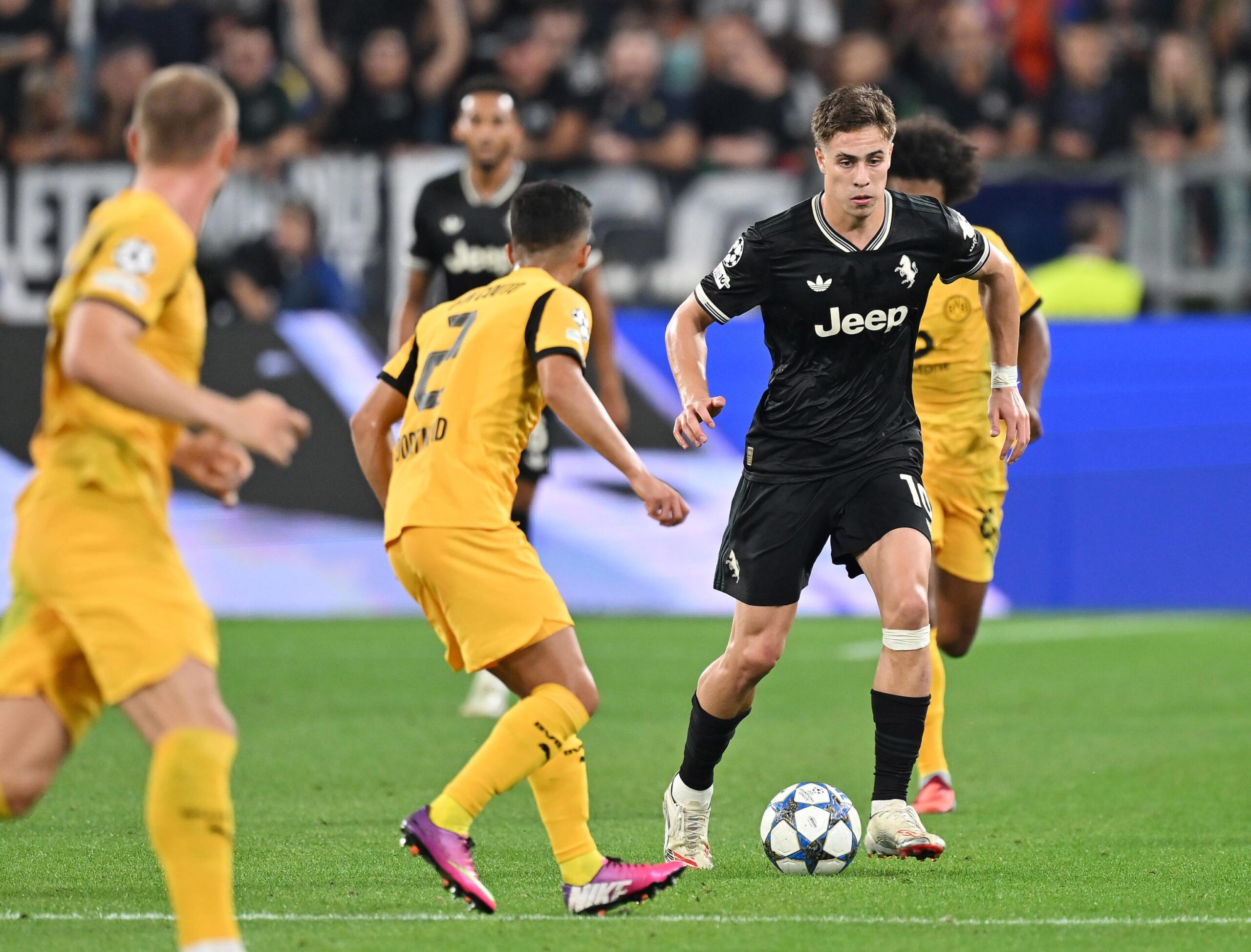UEFA Şampiyonlar Ligi’nde ilk hafta heyecanı nefes kesti. Juventus ile