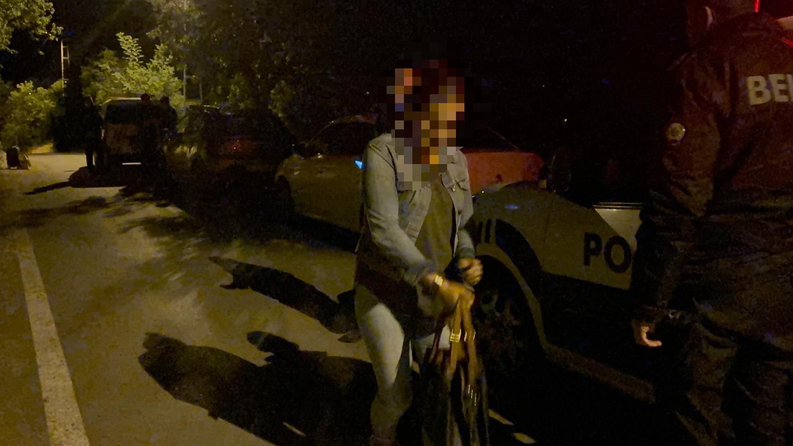 Kayseri’nin Hacılar ilçesinde, İnecik Mahallesi Beğendik Caddesi’nde bir kadın, alkol