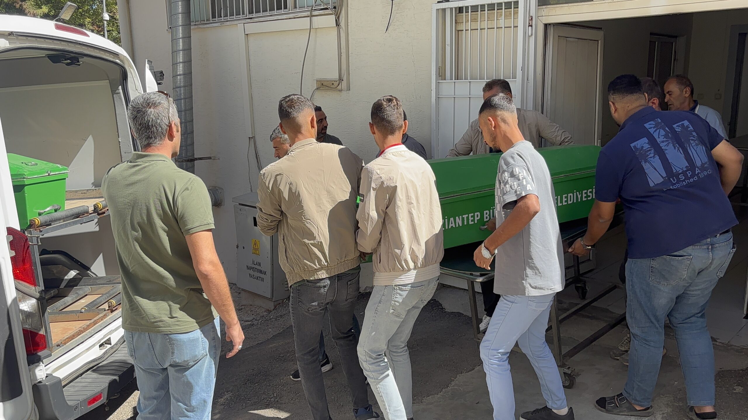 Gaziantep Oğuzeli ilçesi Tınazdere Mahallesi’nde arazi anlaşmazlığı nedeniyle çıkan silahlı