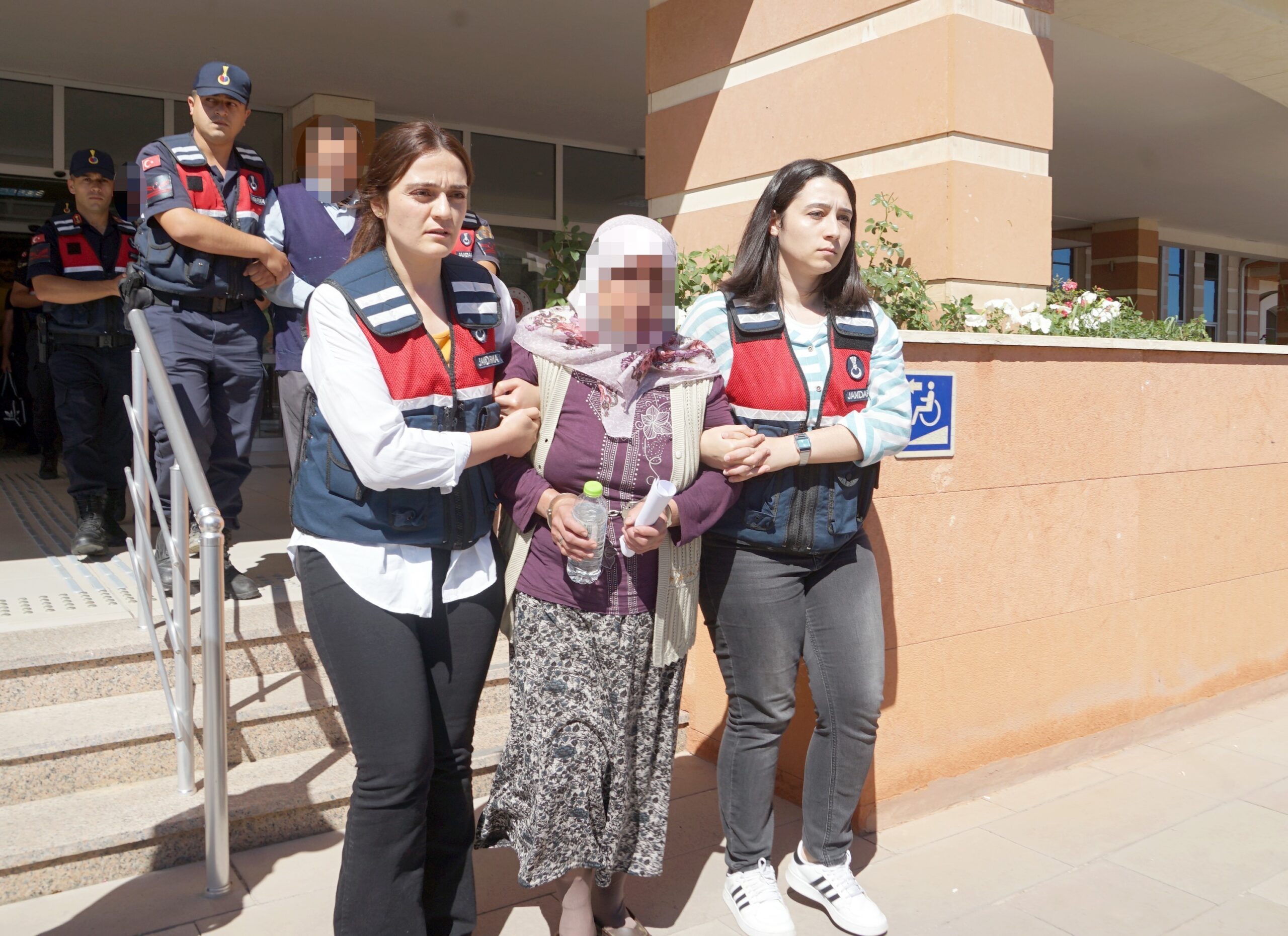 Kastamonu’da samanlıkta balta ile öldürüldükten sonra cesedi çuvalla dereye atılan