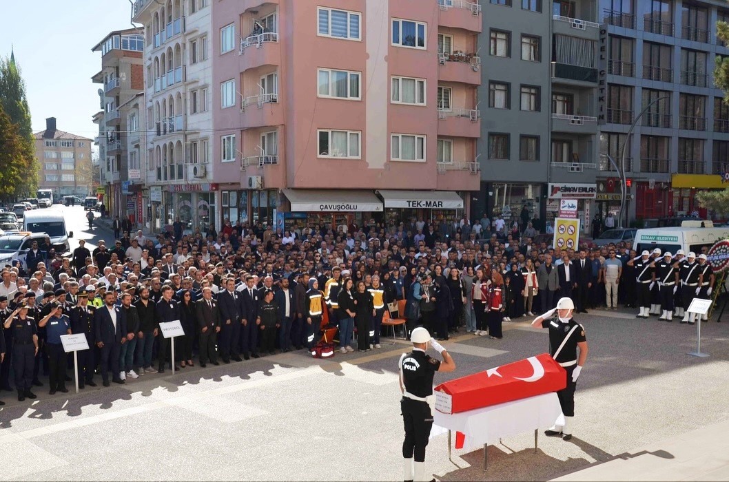 Kütahya’nın Gediz ilçesinde trafik kazasında hayatını kaybeden polis memuru Samet