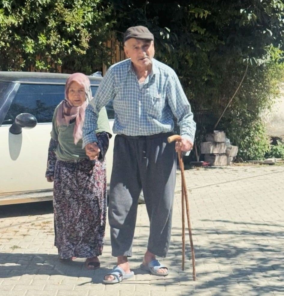 Bolu’nun Mudurnu ilçesine bağlı Ekinören köyünde iki katlı ahşap evde