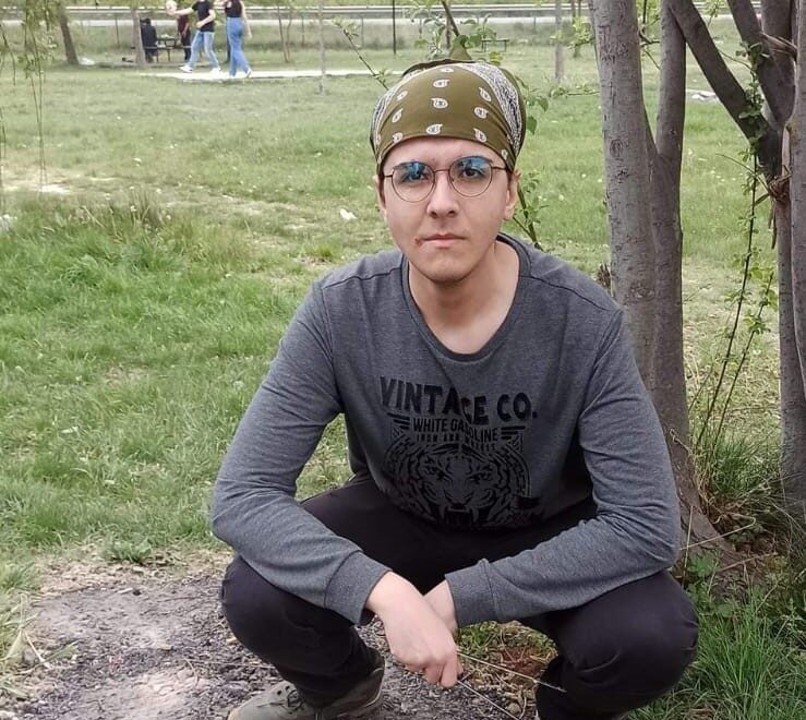 Eskişehir'de neo-nazi sembolünün bulunduğu ekipmanlar kuşanıp bir çay bahçesinde 5