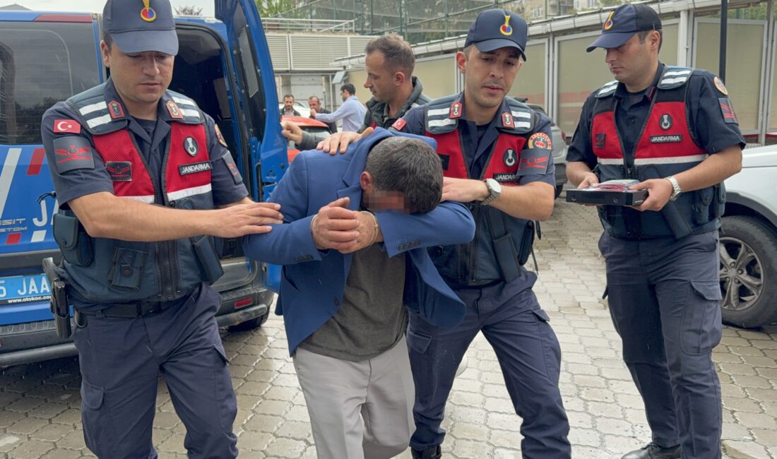 Samsun’un Asarcık ilçesinde Yücel Günegül (48), tartıştığı eşi Fatma Günegül’ü