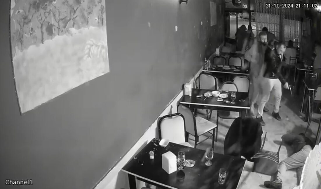 Burdur'da bir restoranda yaşanan cinayet davasında karar çıktı. R.U, aralarında