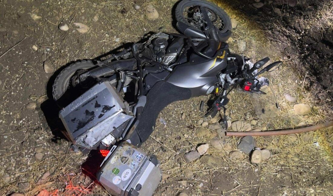 Gaziantep’in İslahiye ilçesinde akşam saatlerinde meydana gelen kazada, motosiklet sürücüsü