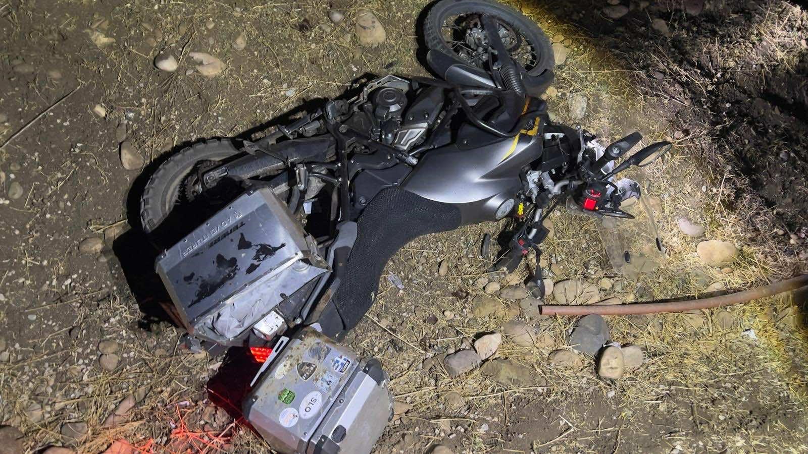 Gaziantep’in İslahiye ilçesinde akşam saatlerinde meydana gelen kazada, motosiklet sürücüsü