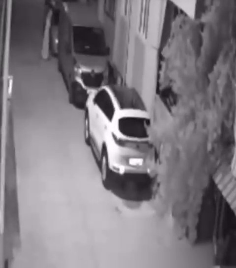 Denizli’de kadın kılığına girerek balkonlardan eşyalar çalan hırsız, polis ekiplerinin
