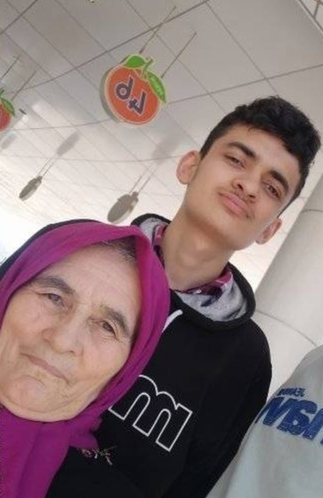 Mersin’in Tarsus ilçesinde çıkan yangında hayatını kaybeden nene ve engelli