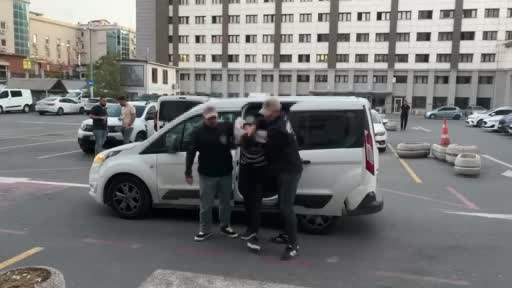 Öğrenci Yurdundaki Olayla İlgili 4 Şüpheli Gözaltına Alındı İstanbul’daki bir KYK öğrenci yurdunda yaşanan taciz içerikli mesaj ve