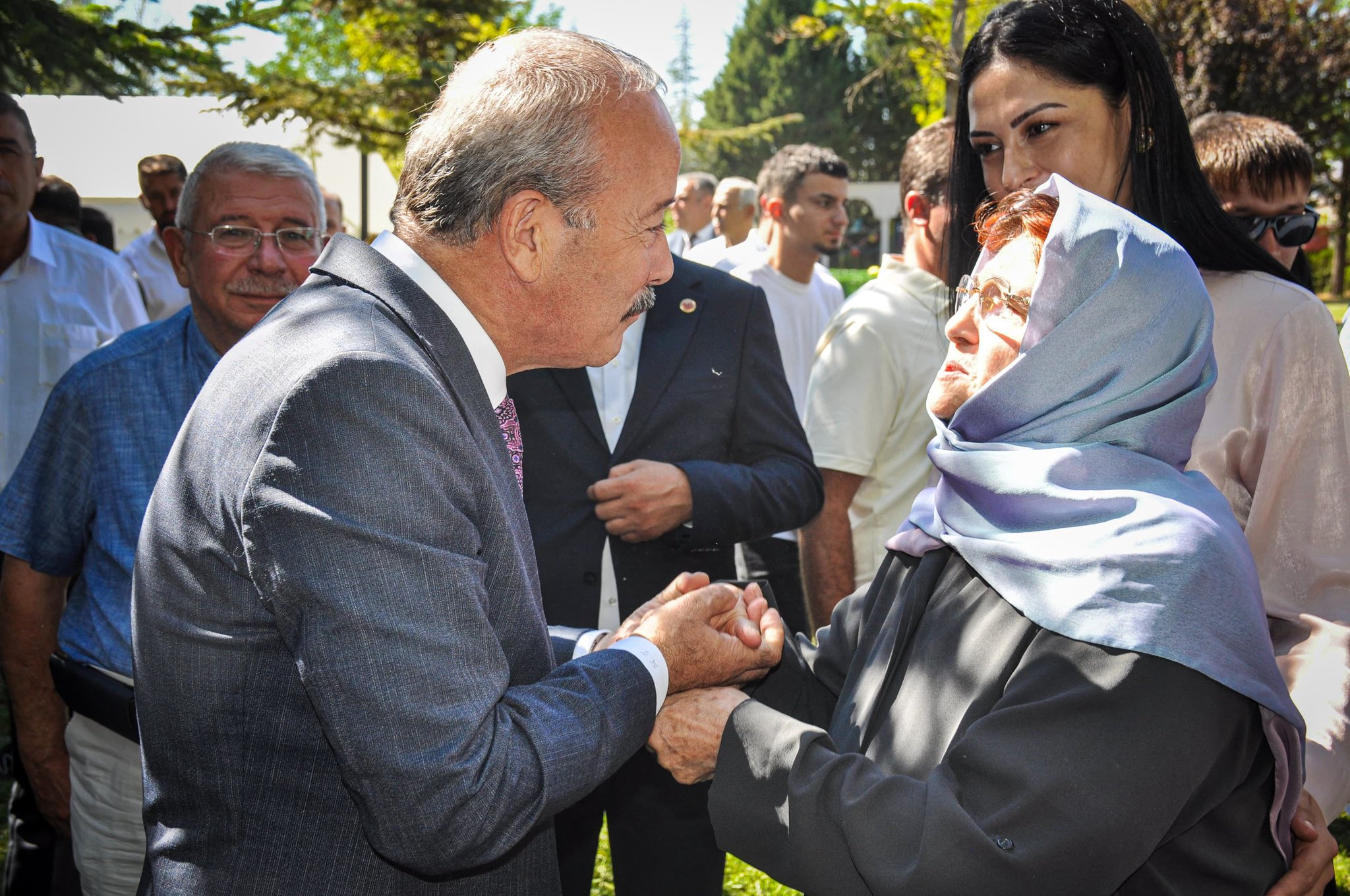 MHP Afyonkarahisar Milletvekili Mehmet Taytak, Afyonkarahisar Valisi Doç. Dr. Kübra