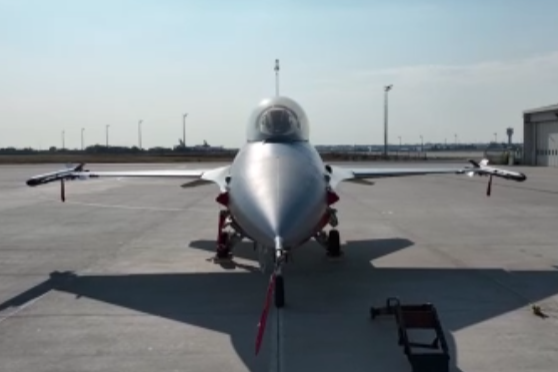 Türk Hava Kuvvetleri’nin F-16 gösteri ekibi SOLOTÜRK, TEKNOFEST İstanbul kapsamında