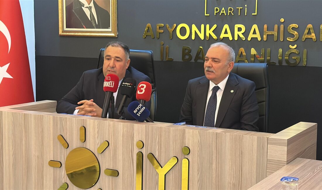 İYİ Parti Kurumsal İlişkiler Başkanı Şükrü Kuleyin, partisinin il teşkilatında
