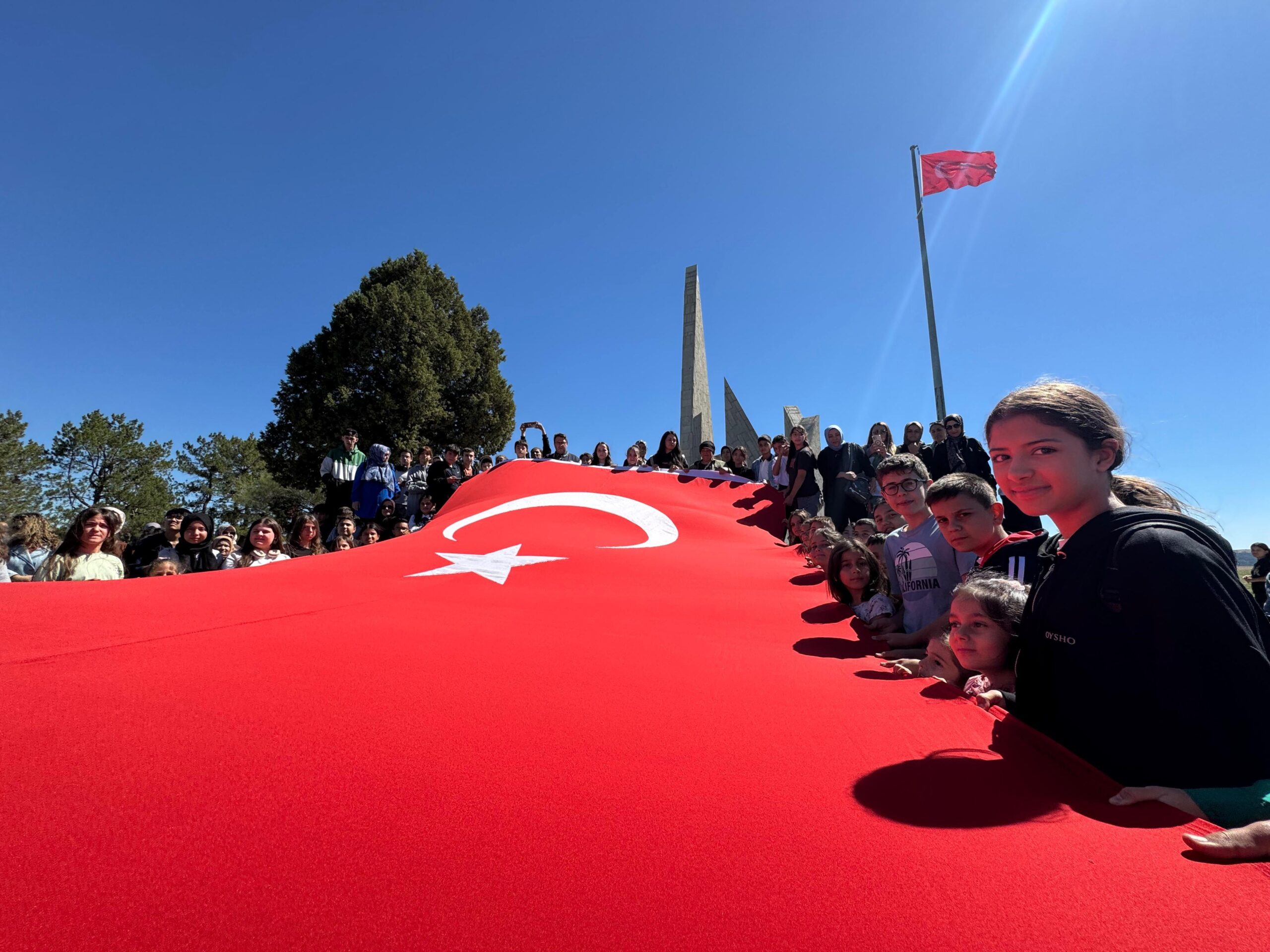 Asırlık vakıf geleneğimiz, Valide Sultan Kethüdası Yusuf Ağa ve Abdullah