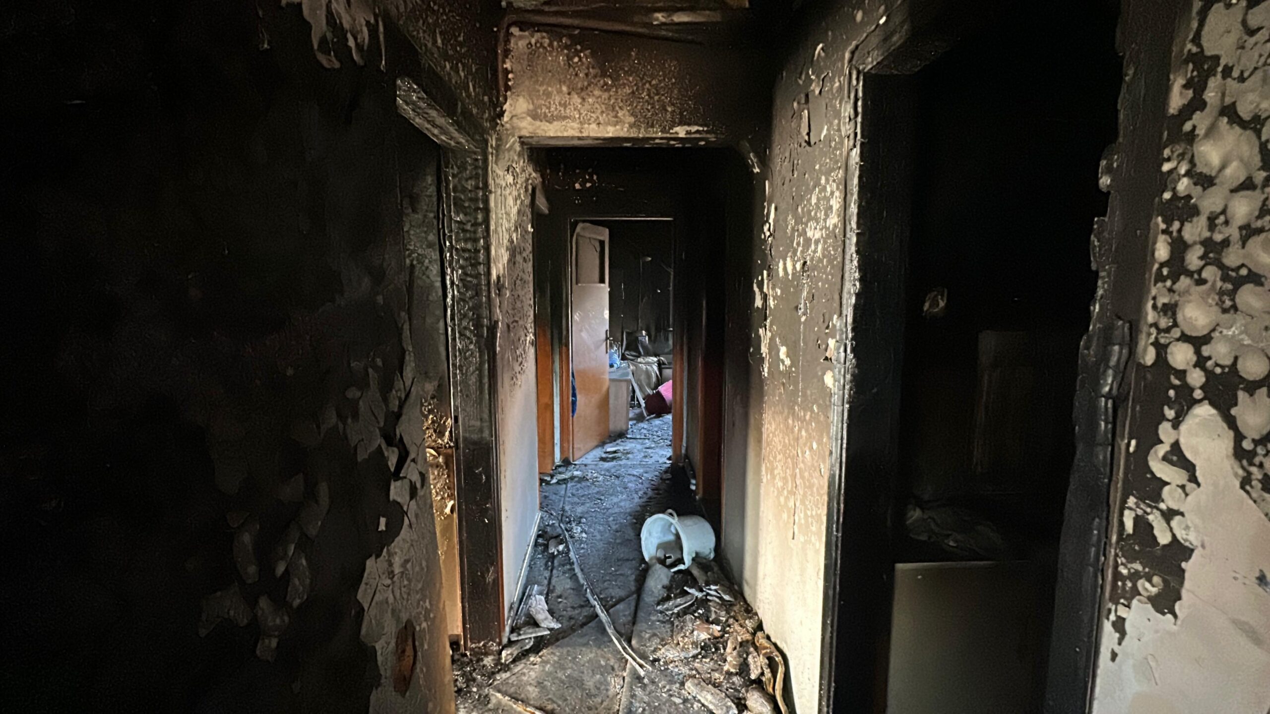 Afyonkarahisar’ın Mareşal Fevzi Çakmak Mahallesi’nde bulunan dört katlı bir apartmanın
