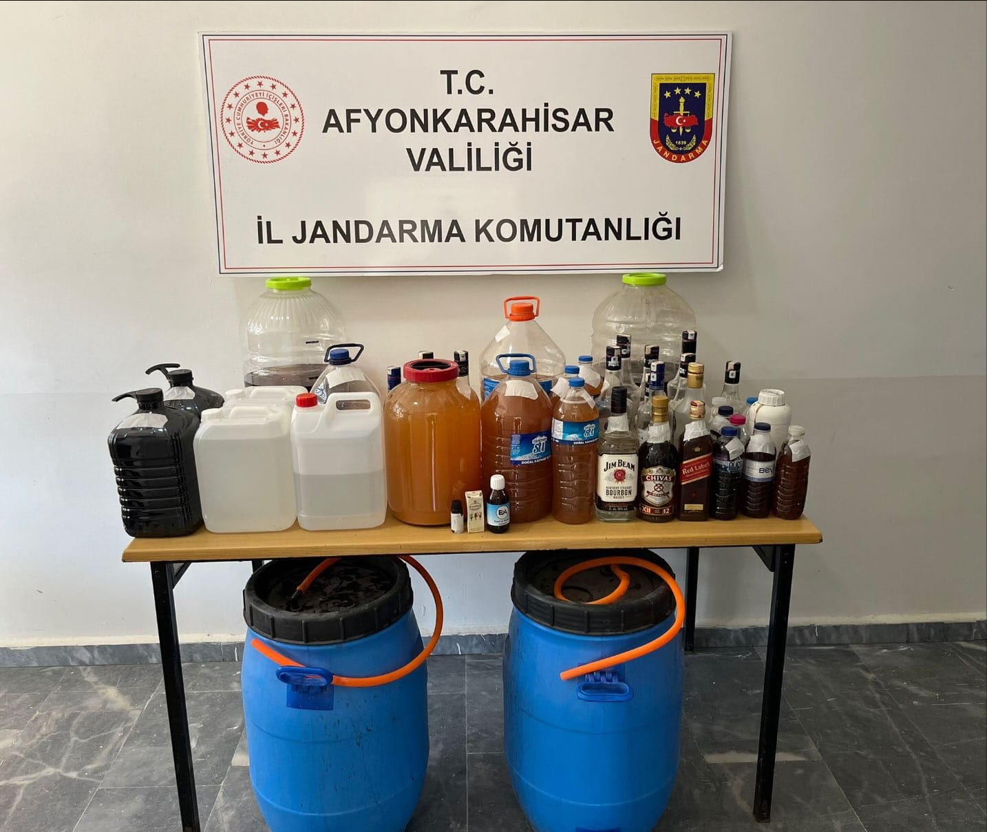 Afyonkarahisar İl Jandarma Komutanlığı ekiplerince Sultandağı ilçesi Dereçine köyünde düzenlenen