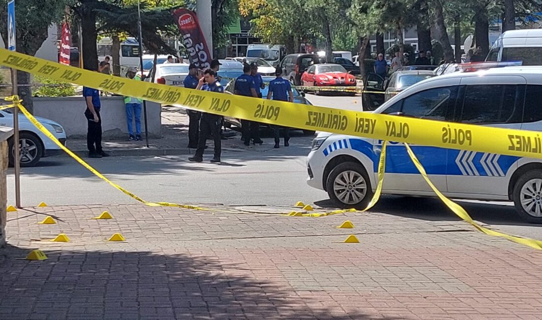 Afyonkarahisar'da boşanma sonrası yaşanan silahlı saldırıda yaralananlardan acı haber geldi.