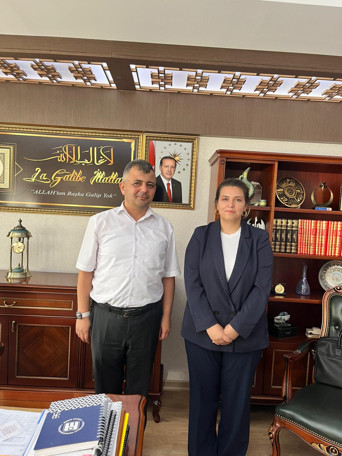 Kanal 3 Bölge Koordinatörü Berna Türksoy, Emirdağ Belediye Başkanı Serkan