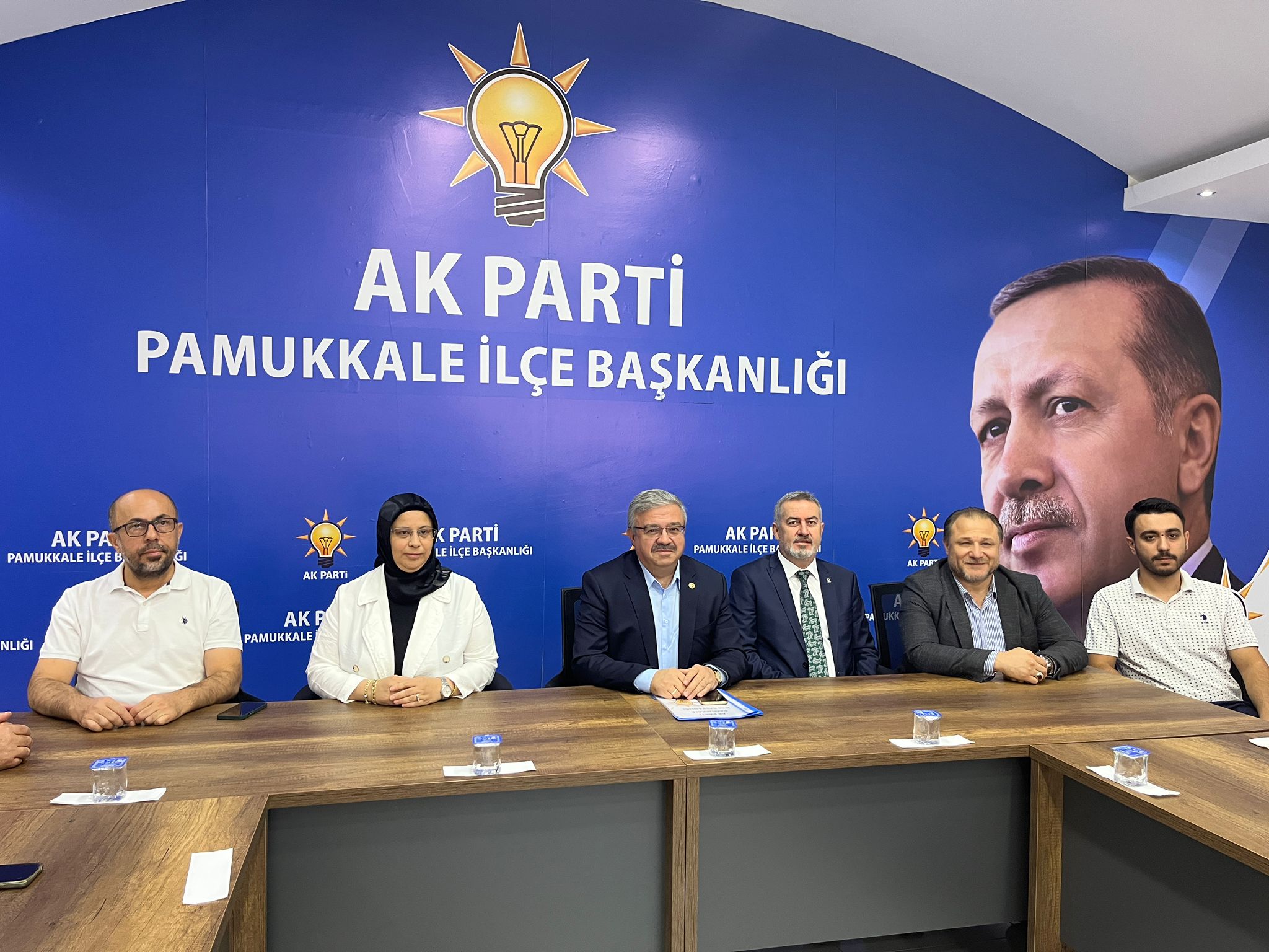ESNAF VE VATANDAŞ BELEDİYE’DEN DERT YANDI AK Parti Afyonkarahisar Milletvekili,