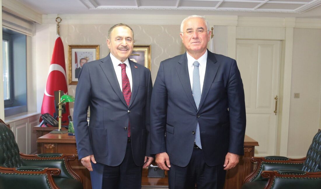 Prof. Dr. Veysel Eroğlu’ndan Kamu Başdenetçisi Mehmet Akarca’ya Ziyaret